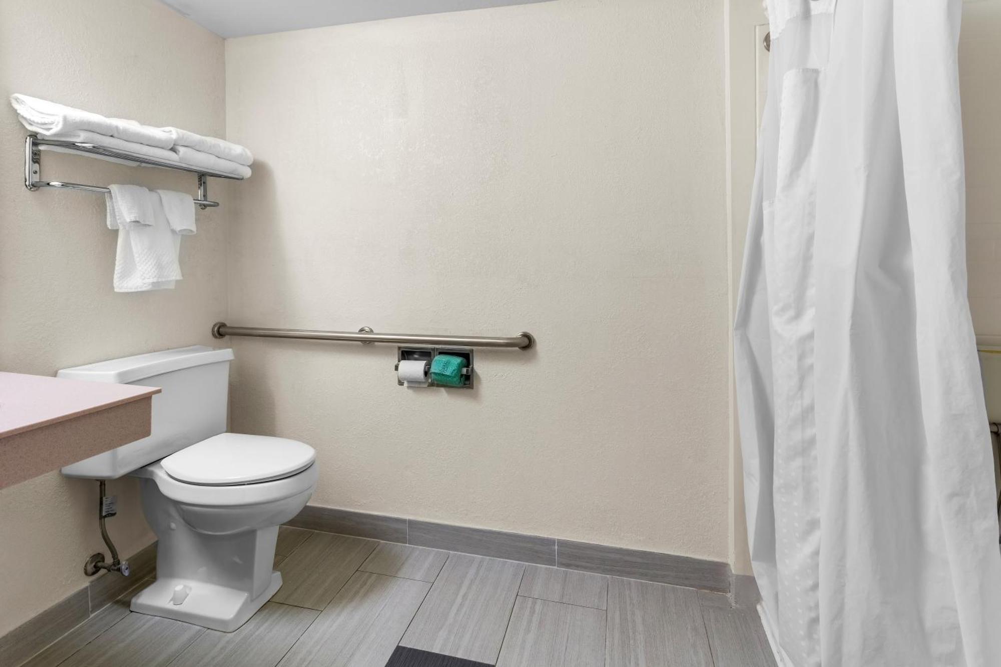 Suburban Hotel Altoona